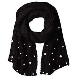 Betsey Johnson Pearl Jam Muffler Black Pearl Beads